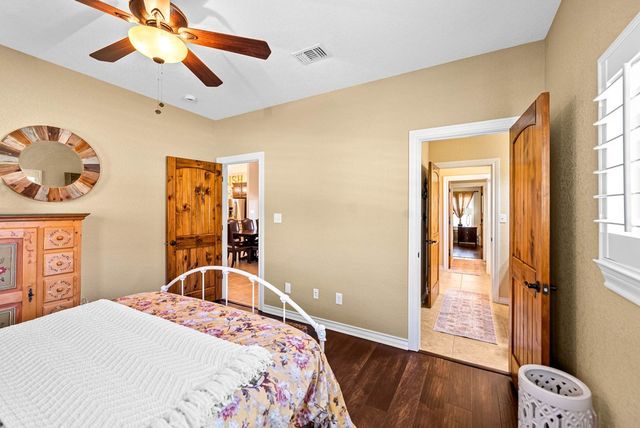 194 Mull Rd, Kerrville, TX 78028