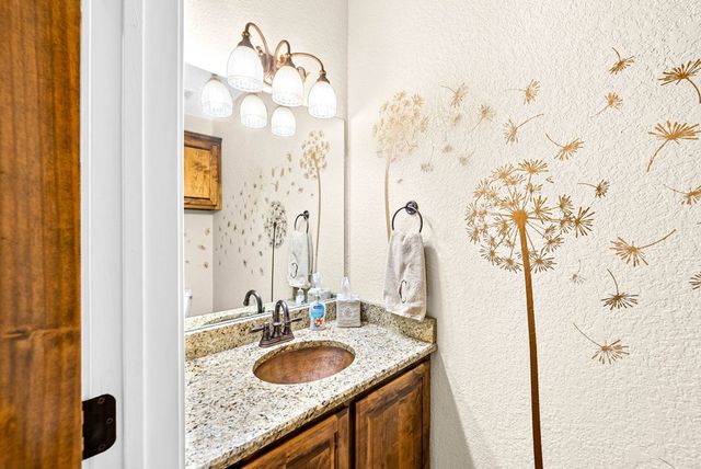 194 Mull Rd, Kerrville, TX 78028