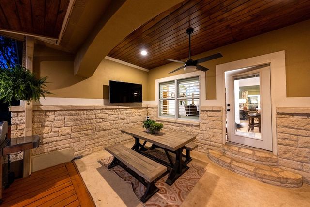 194 Mull Rd, Kerrville, TX 78028
