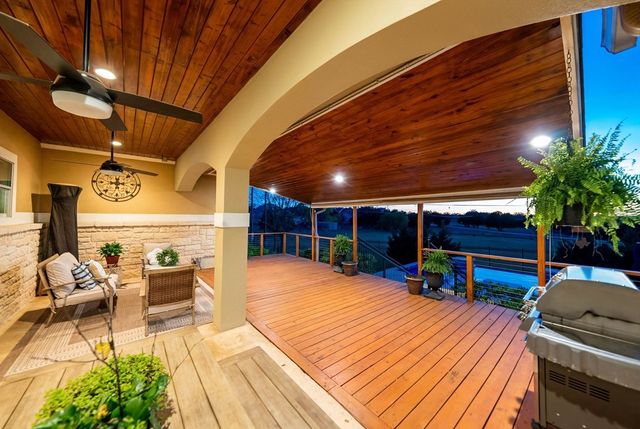 194 Mull Rd, Kerrville, TX 78028