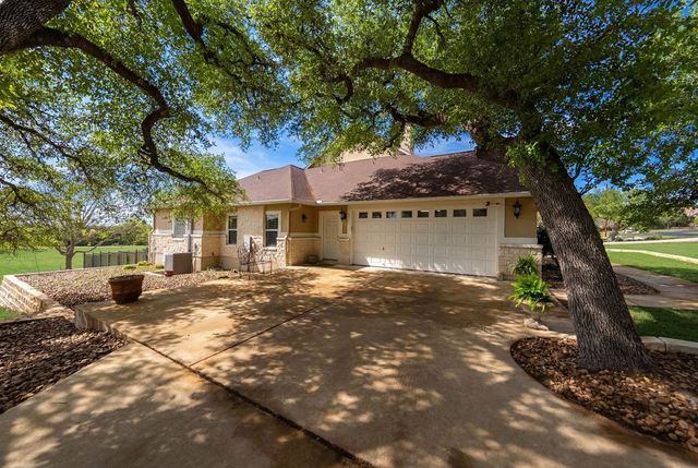 194 Mull Rd, Kerrville, TX 78028