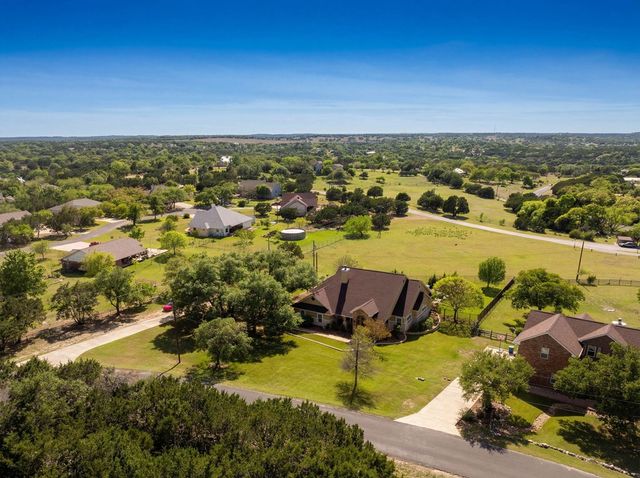 194 Mull Rd, Kerrville, TX 78028