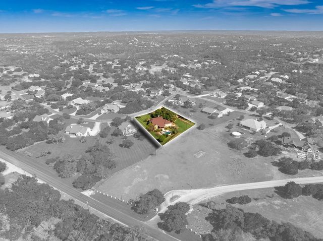 194 Mull Rd, Kerrville, TX 78028