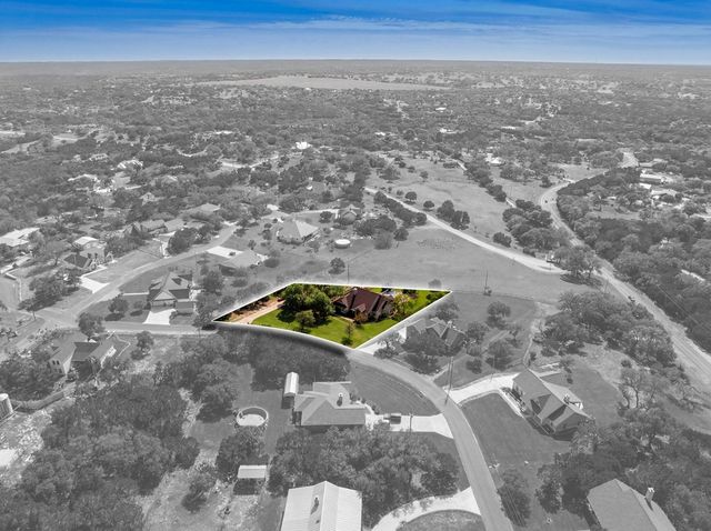 194 Mull Rd, Kerrville, TX 78028