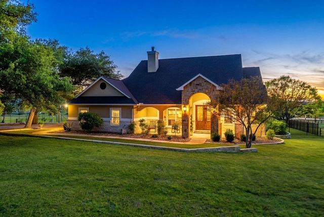 194 Mull Rd, Kerrville, TX 78028
