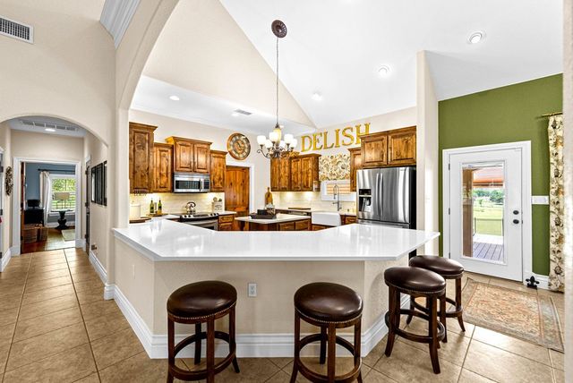 194 Mull Rd, Kerrville, TX 78028