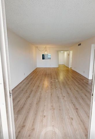 4025 N NOB HILL Road 409, Sunrise, FL 33351
