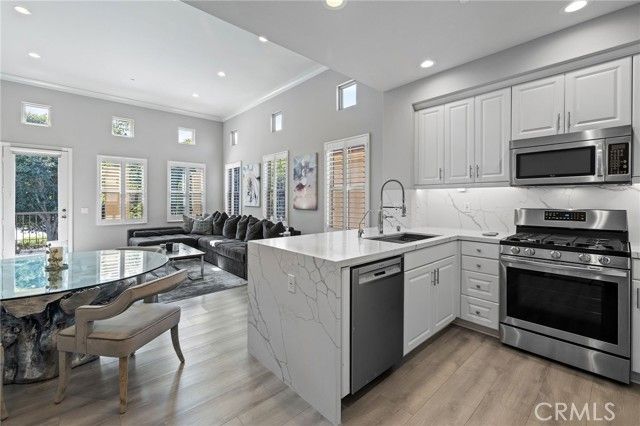 16 Serenity, Irvine, CA 92618