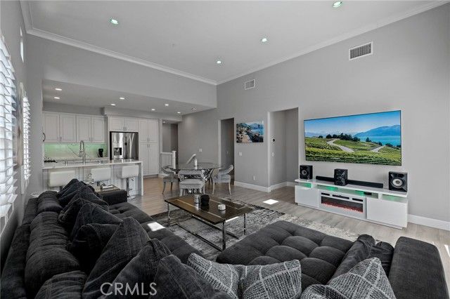 16 Serenity, Irvine, CA 92618