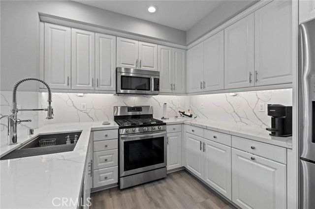 16 Serenity, Irvine, CA 92618