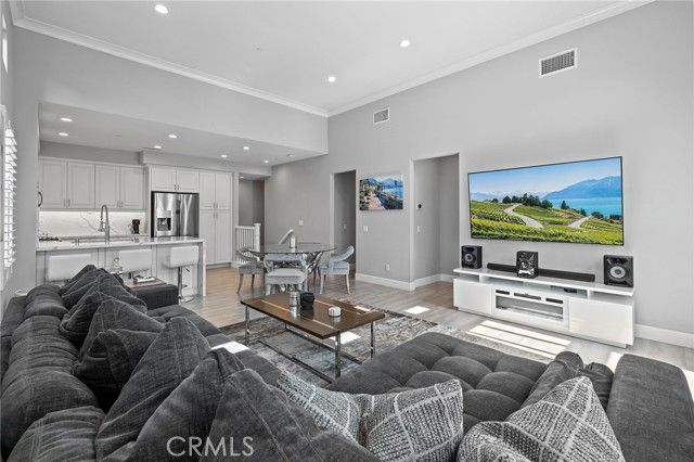 16 Serenity, Irvine, CA 92618