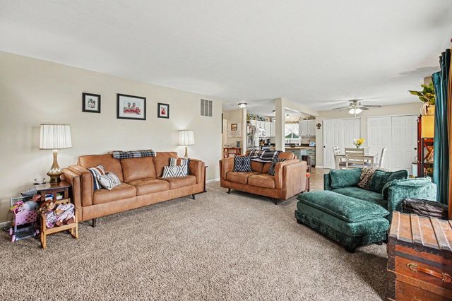 9728 Whispering Way, Alexandria, KY 41001