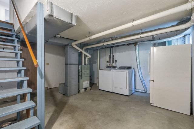 35 Merrymount Rd 3, Quincy, MA 02169