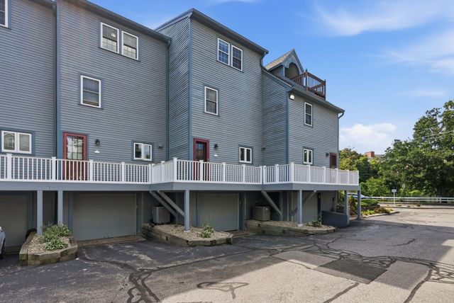 35 Merrymount Rd 3, Quincy, MA 02169