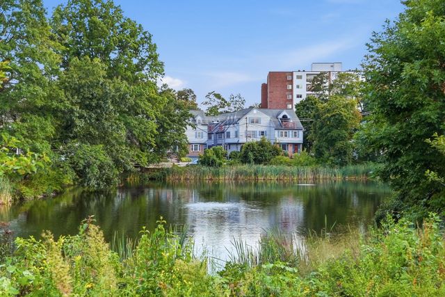 35 Merrymount Rd 3, Quincy, MA 02169