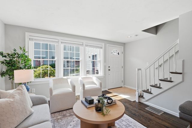 35 Merrymount Rd 3, Quincy, MA 02169