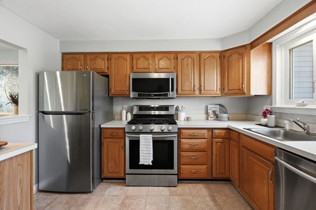 35 Merrymount Rd 3, Quincy, MA 02169