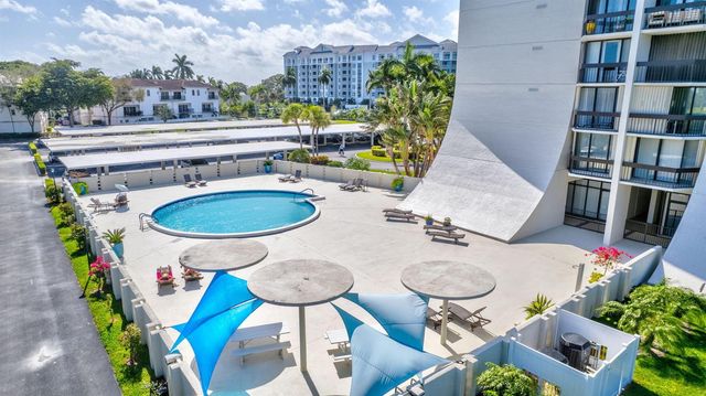 2000 Presidential Way 702, West Palm Beach, FL 33401
