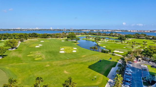 2000 Presidential Way 702, West Palm Beach, FL 33401