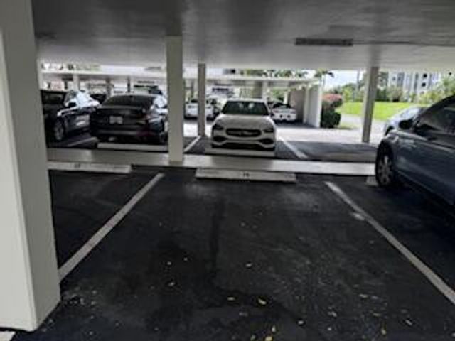 2000 Presidential Way 702, West Palm Beach, FL 33401
