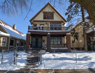 2320 N 44th STREET #2322, Milwaukee, WI 53210