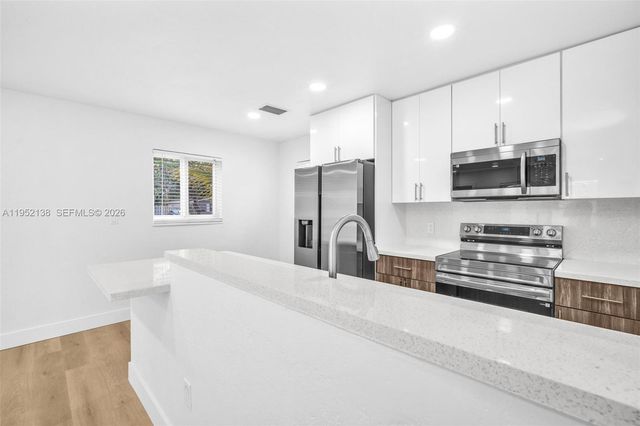 1401 N 70th Ter, Hollywood, FL 33024