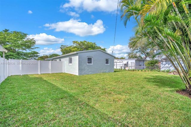 1401 N 70th Ter, Hollywood, FL 33024
