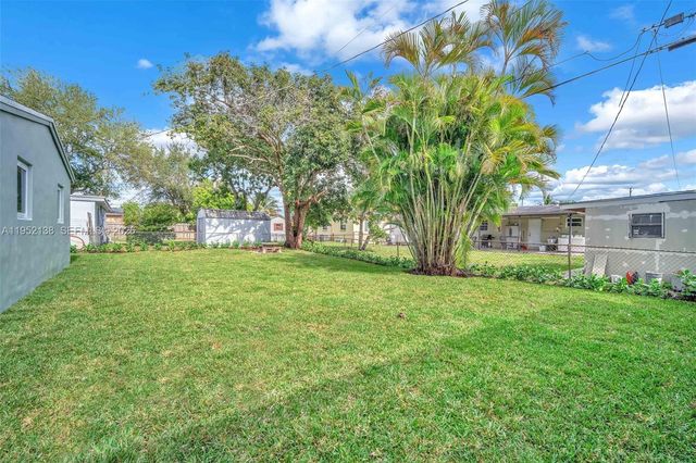 1401 N 70th Ter, Hollywood, FL 33024