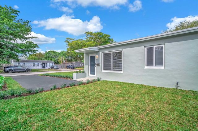 1401 N 70th Ter, Hollywood, FL 33024