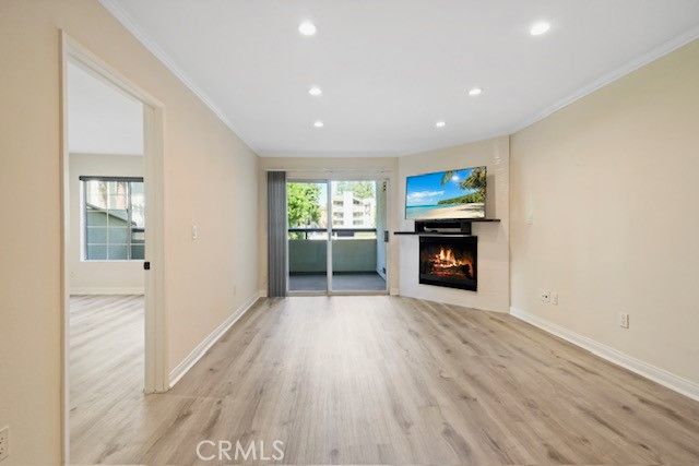 21400 Burbank Boulevard 115, Woodland Hills (los Angeles), CA 91367