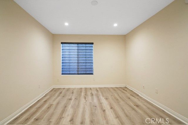 21400 Burbank Boulevard 115, Woodland Hills (los Angeles), CA 91367