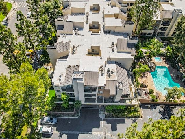 21400 Burbank Boulevard 115, Woodland Hills (los Angeles), CA 91367