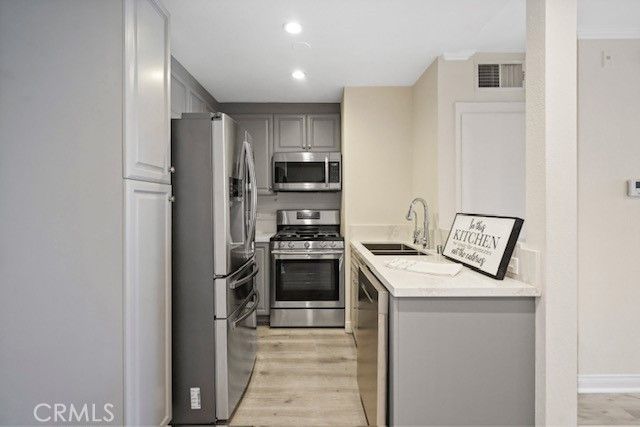 21400 Burbank Boulevard 115, Woodland Hills (los Angeles), CA 91367