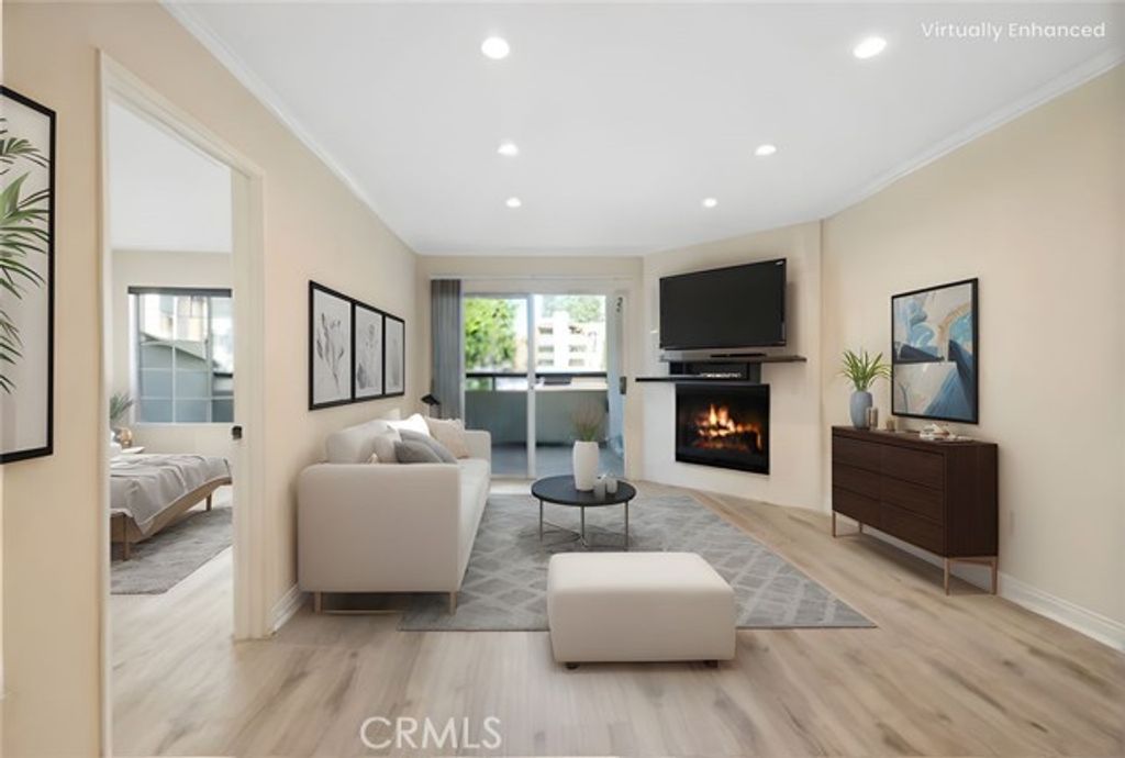 21400 Burbank Boulevard 115, Woodland Hills (los Angeles), CA 91367