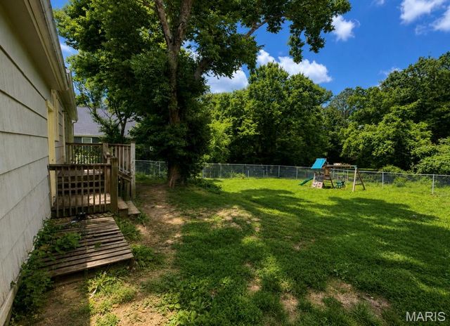 211 S East Street, Warrenton, MO 63383