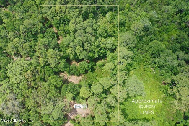 2753 S HIGHWAY 17, Crescent City, FL 32112