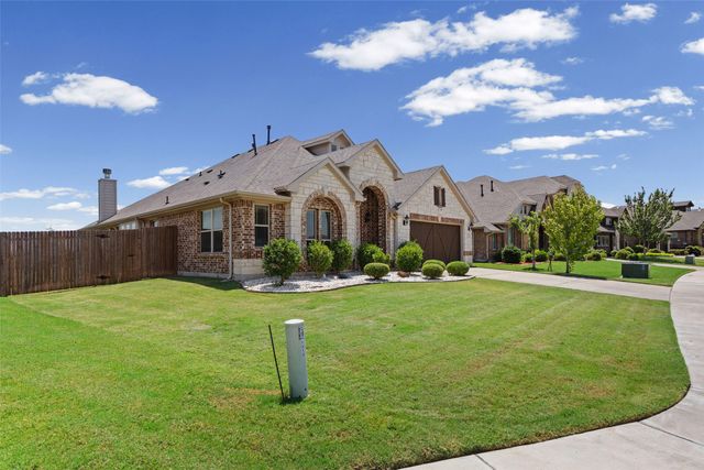 1312 Thicket Drive, Mansfield, TX 76063