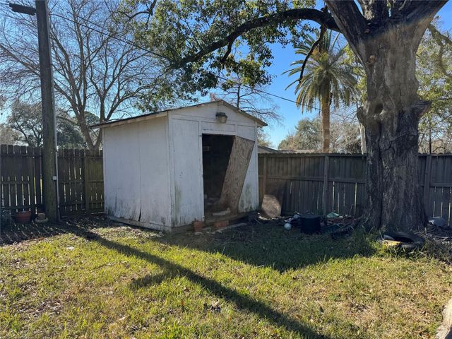 10302 Belfast Road, La Porte, TX 77571