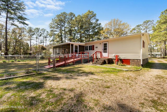 472 Maplewood Drive NW, Calabash, NC 28467