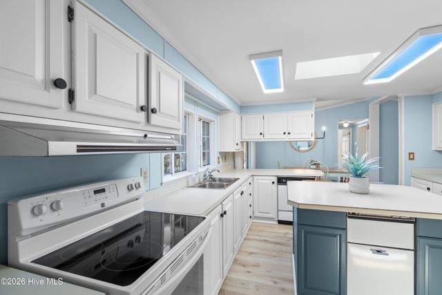 472 Maplewood Drive NW, Calabash, NC 28467