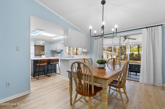 472 Maplewood Drive NW, Calabash, NC 28467