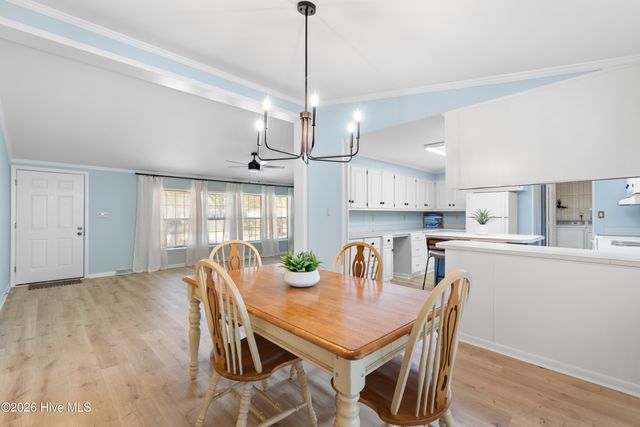 472 Maplewood Drive NW, Calabash, NC 28467