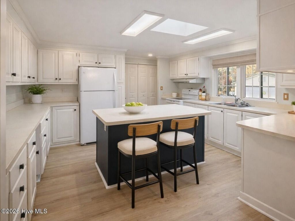 472 Maplewood Drive NW, Calabash, NC 28467