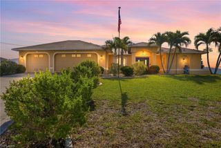 2823 Juanita PL, Cape Coral, FL 33993