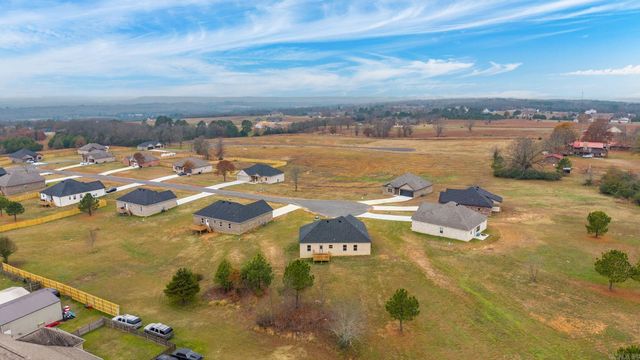 32 High Point Drive, Greenbrier, AR 72058