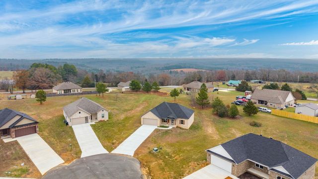 32 High Point Drive, Greenbrier, AR 72058