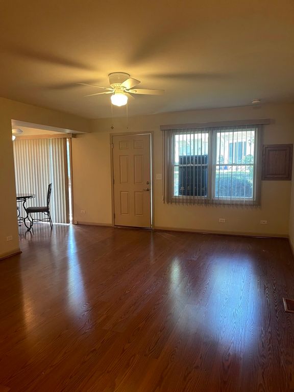 203 Emerson Court B, Bloomingdale, IL 60108 — photo 4