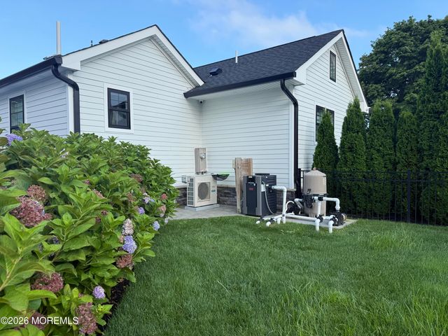 12 Reid Street, Long Branch, NJ 07740