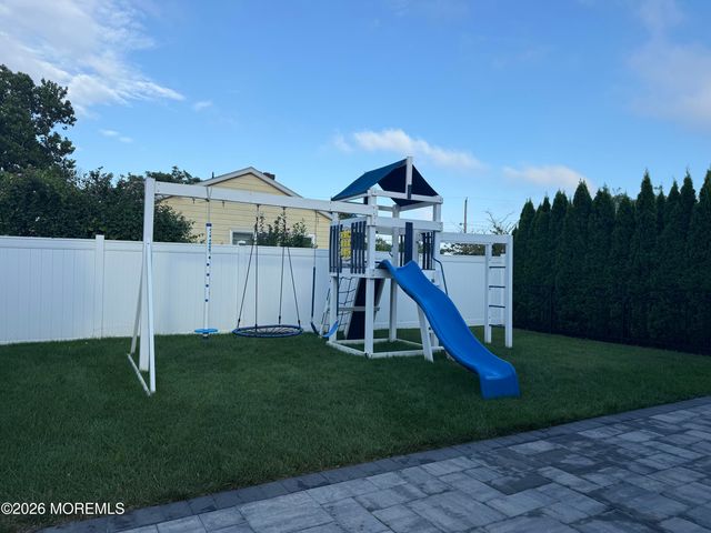 12 Reid Street, Long Branch, NJ 07740