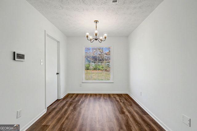 608 S Jeff Davis Drive, Fayetteville, GA 30215